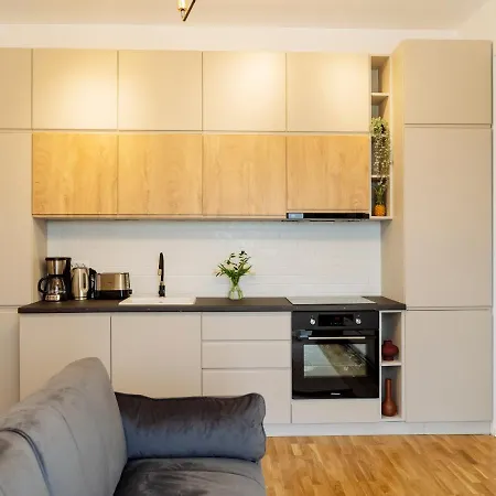 Apartment Sunny 2br Flat - Location - Amazing Balcony *