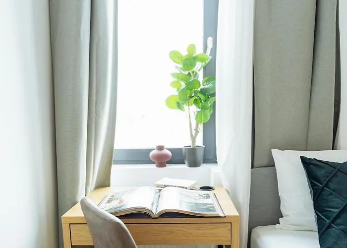 Apartment Sunny 2br Flat - Location - Amazing Balcony