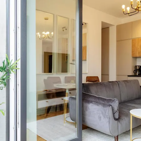 Sunny 2br Flat - Location - Amazing Balcony Apartamento