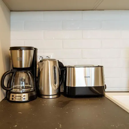 Sunny 2br Flat - Location - Amazing Balcony Апартаменти Бухарест