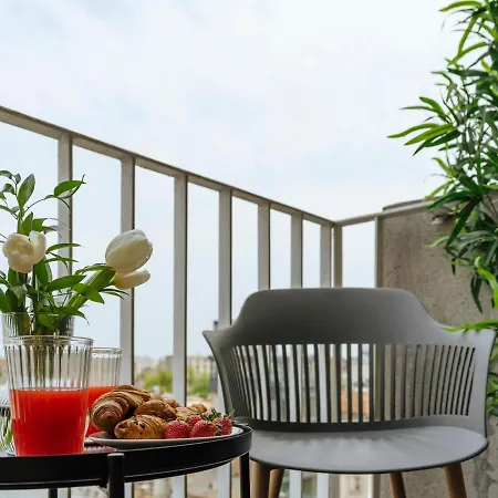 Sunny 2br Flat - Location - Amazing Balcony Lägenhet Bukarest