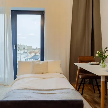 Daire Sunny 2br Flat - Location - Amazing Balcony *