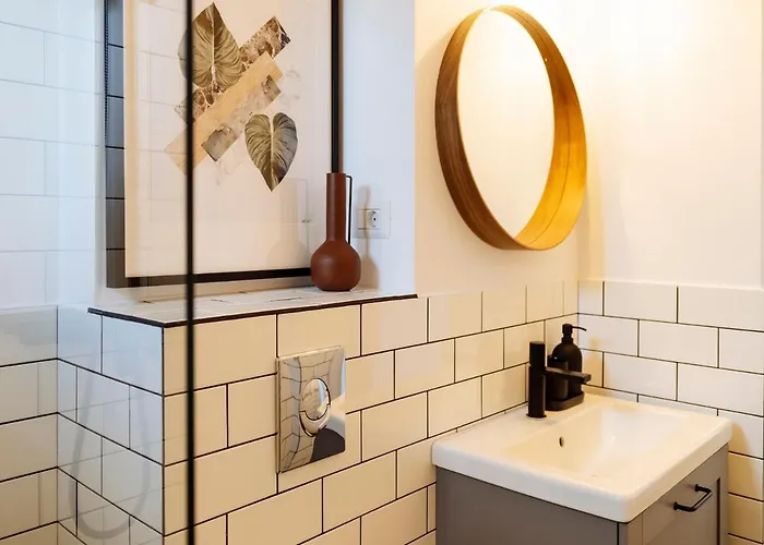 Lägenhet Sunny 2br Flat - Location - Amazing Balcony Bukarest