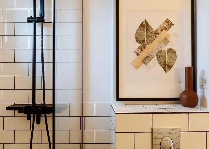 Lägenhet Sunny 2br Flat - Location - Amazing Balcony *