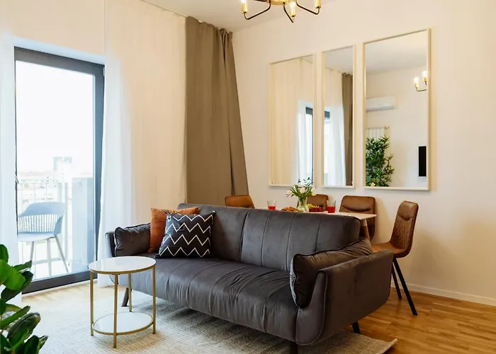 Sunny 2br Flat - Location - Amazing Balcony Апартаменти *