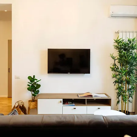 Sunny 2br Flat - Location - Amazing Balcony * Bucharest