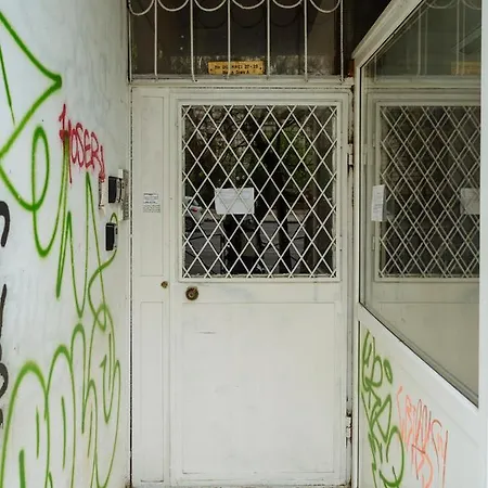 Sunny 2br Flat - Location - Amazing Balcony アパート
