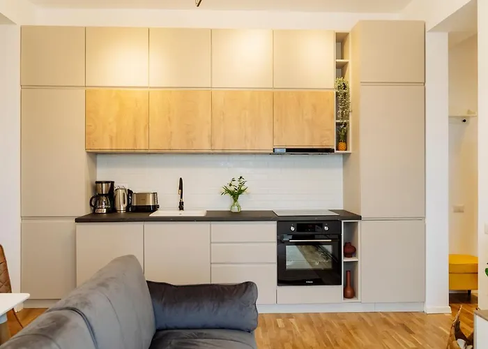 Lejlighed Sunny 2br Flat - Location - Amazing Balcony *